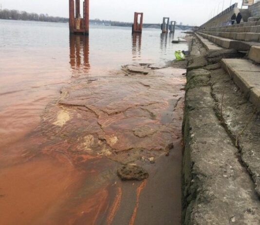 Столица занимает первое место в стране по загрязнению Днепра: кто виноват