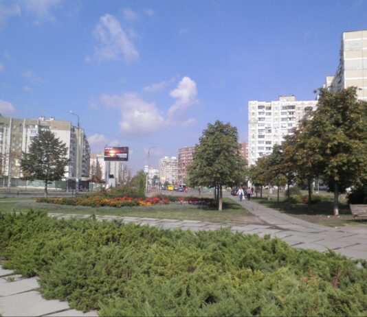 В Києві на вулиці Драгоманова з’явиться новий сквер