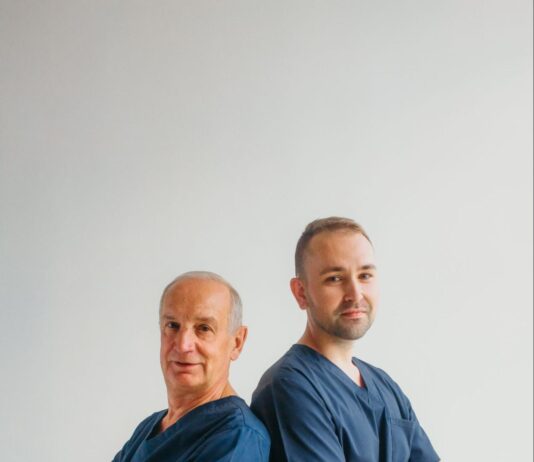 Переваги пластики повік