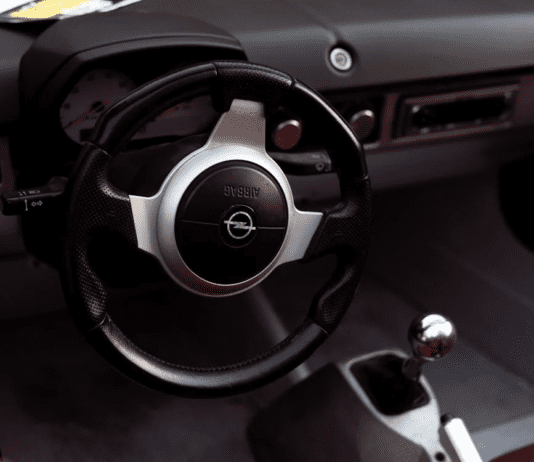 Як вигідно купити запчастини на Opel?