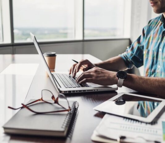 Онлайн казино в Києві. Переваги, недоліки та вплив на місто