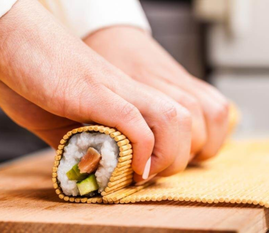 Роли з грушею: особливості готової страви