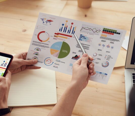 Як з’являються новини на аналітичних порталах