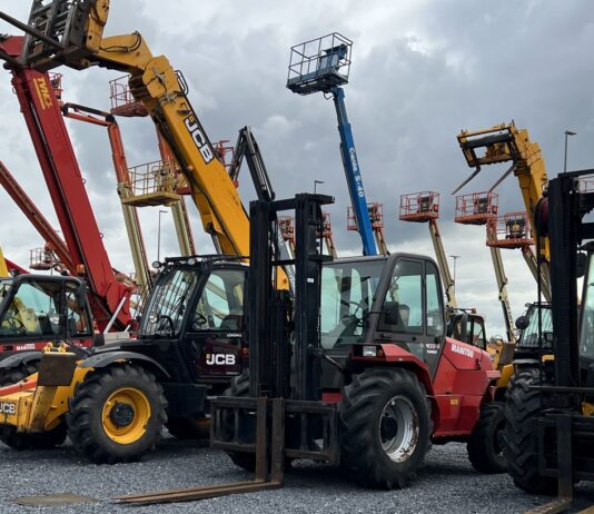 Гідравлічне обладнання для спецтехніки: вибір насосів та компонентів